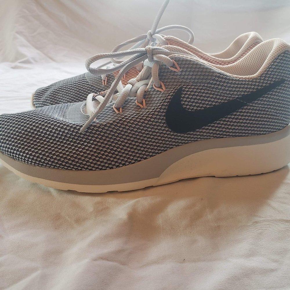 Nike Tanjun Racer Pure Platinum/Armory Navy 921668
